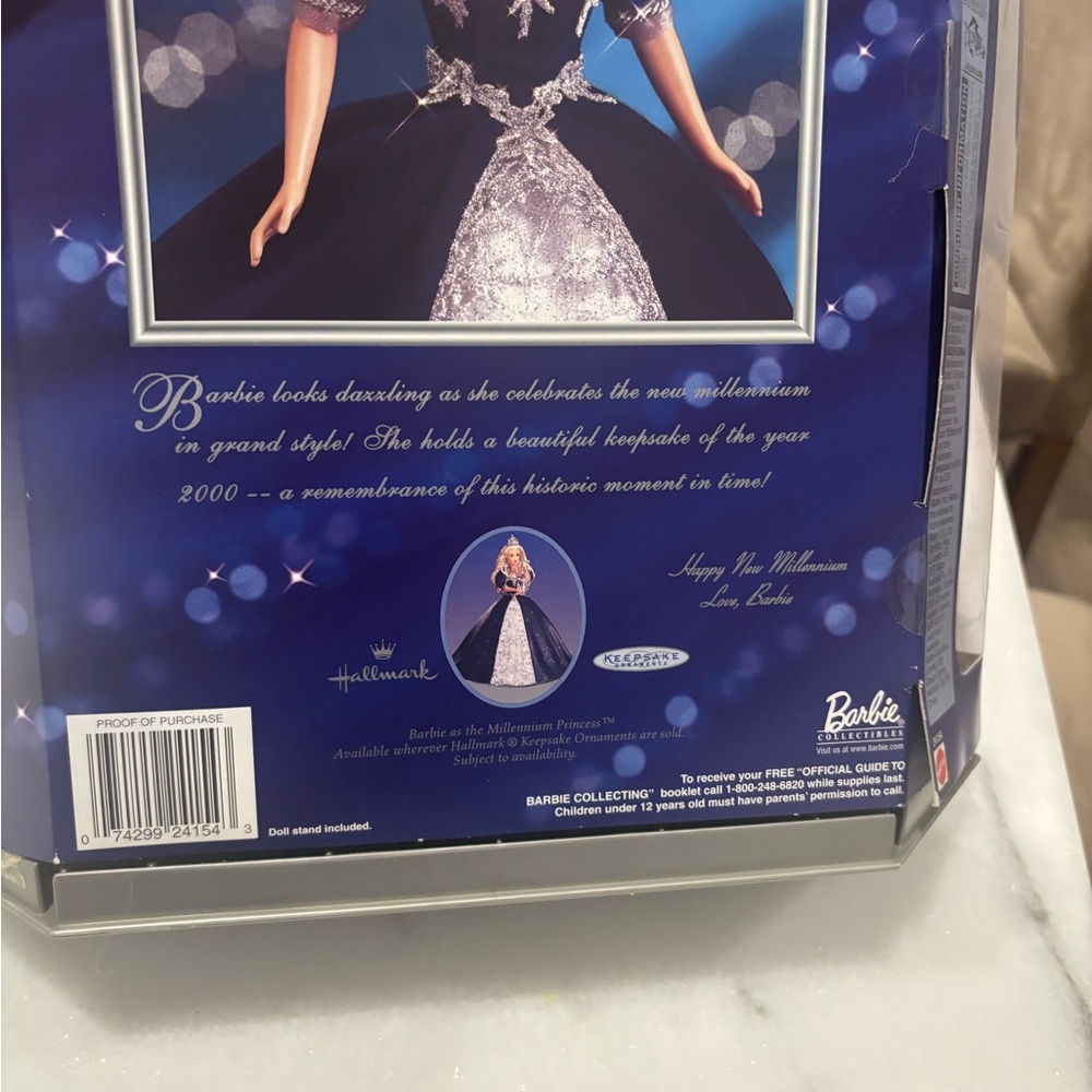Barbie Special Edition in Blue and Silver Gown - Picture 5 of 8